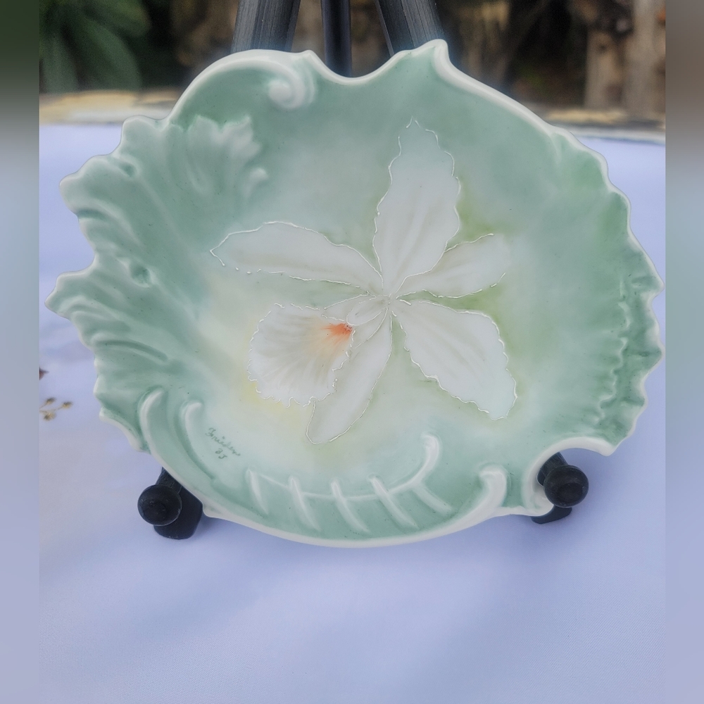 Vintage Ceramic Light Green Trinket with Beautiful Painted Orchid - Picture 2 of 6